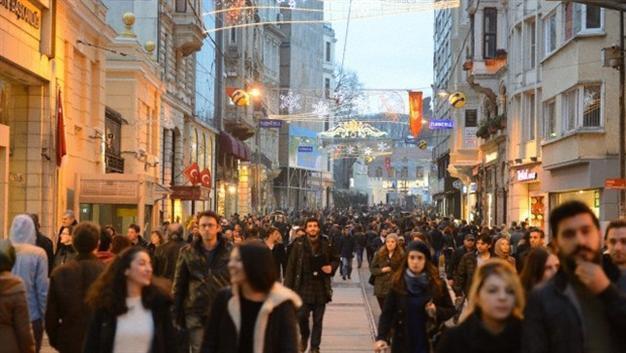Turkish unemployment falls slightly in March