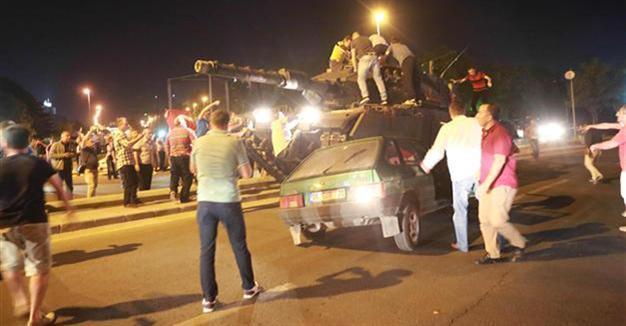 At least 90 dead in Turkish coup attempt