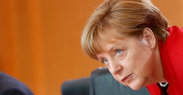 Merkel to raise concerns over Turkeys democracy with Erdoğan: Spokesman