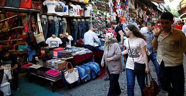 Turkish consumer confidence up in June