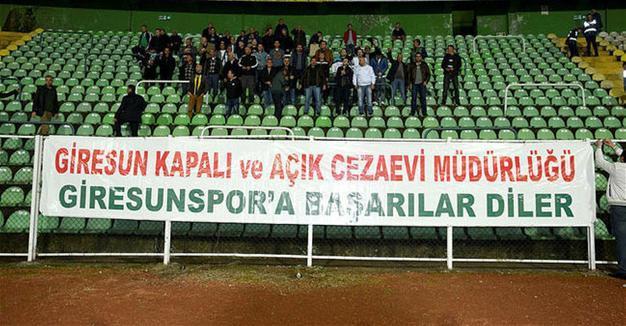 Prisoners watch match in stadium in Turkey’s Giresun
