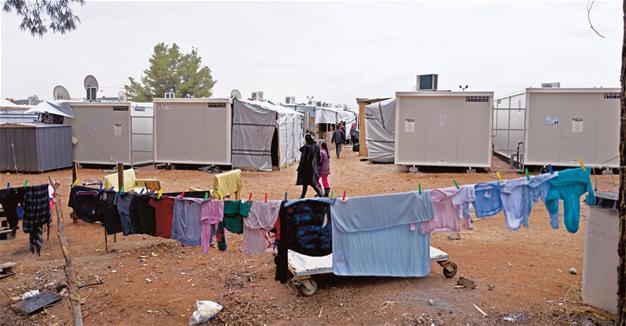 Greece plans migrant detention camps on islands