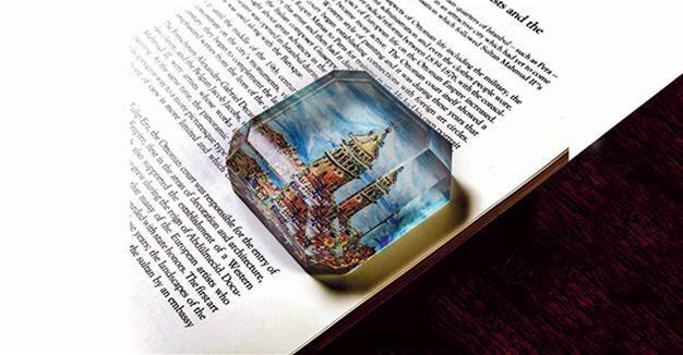 Istanbul-themed souvenirs at gallery