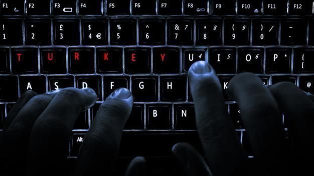 Over 1,700 arrested over ‘terror propaganda’ via social media across Turkey