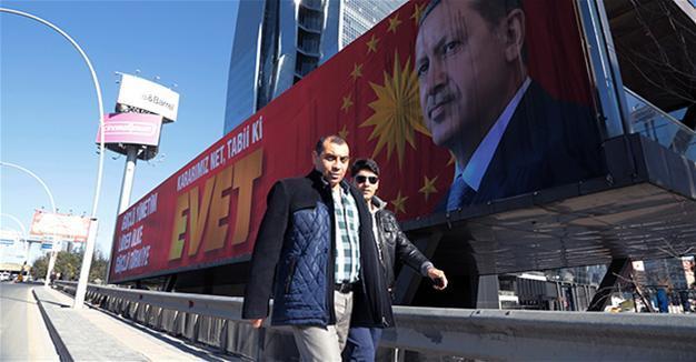 Erdoğan urges AKP to place emphasis on Istanbul, big cities in referendum campaign