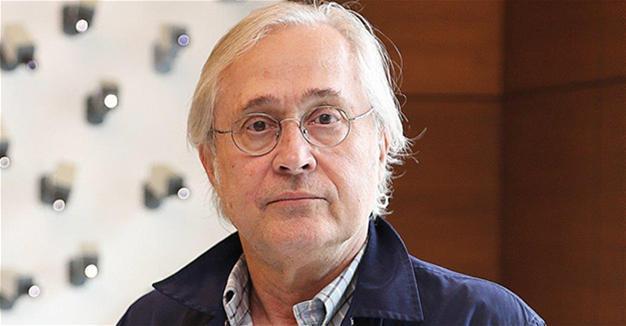 Journalist Ali Bayramoğlu attacked after voting in Turkey’s referendum