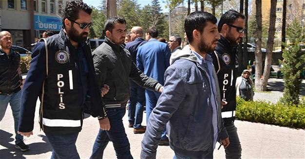 Police detain 1,120 in operation on Gülen’s ‘secret imams’
