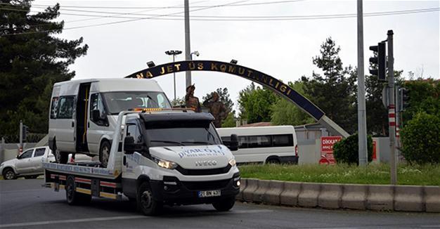 Soldiers foil car bomb attack on military base in Turkey’s Diyarbakır