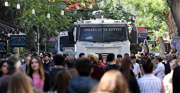 Demonstrations featuring singing banned in Ankara