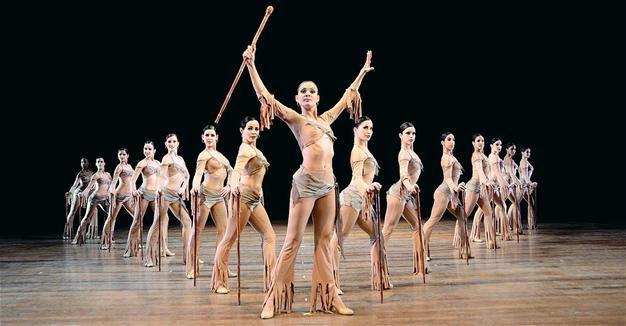 Cuban dance at Bodrum Castle