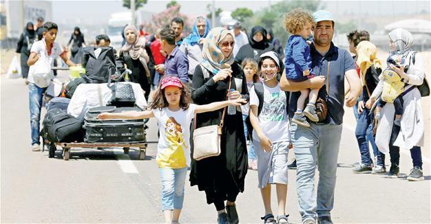 More than 850,000 refugees in Turkey to get debit cards for aid