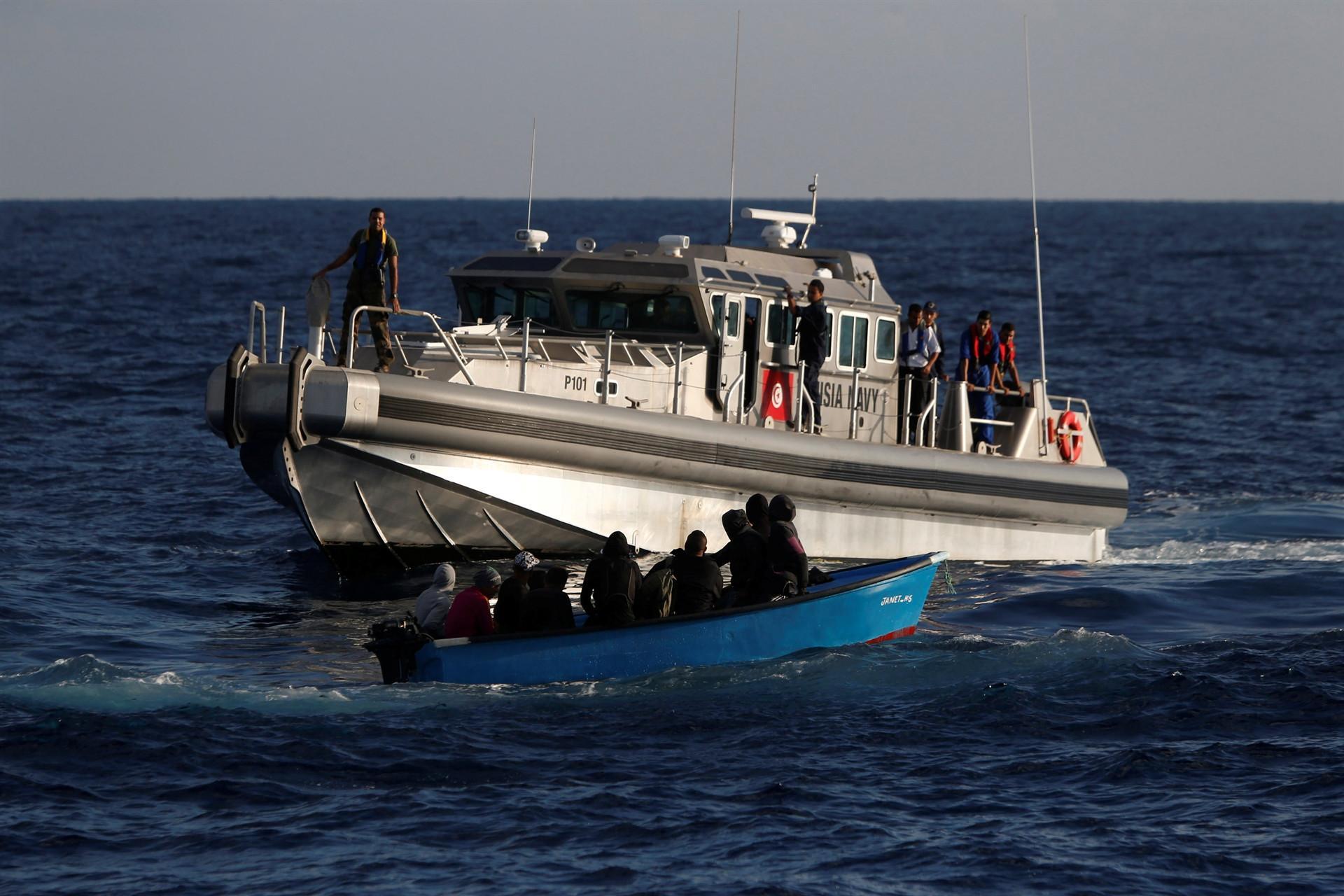 Tunisia rescues 140 migrants off its coast