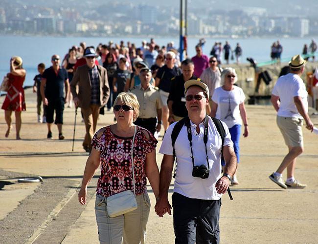 Turkey attracted 30 million tourists in first 11 months of 2017