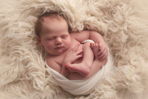 EN GÜZEL KIZ İSİMLERİ 2024: En modern ve birbirinden farklı, değişik ve keşfedilmemiş kız bebek isimleri