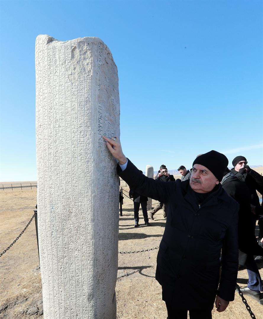 Turkish Premier Visits Orkhon Inscriptions In Mongolia - Türkiye News