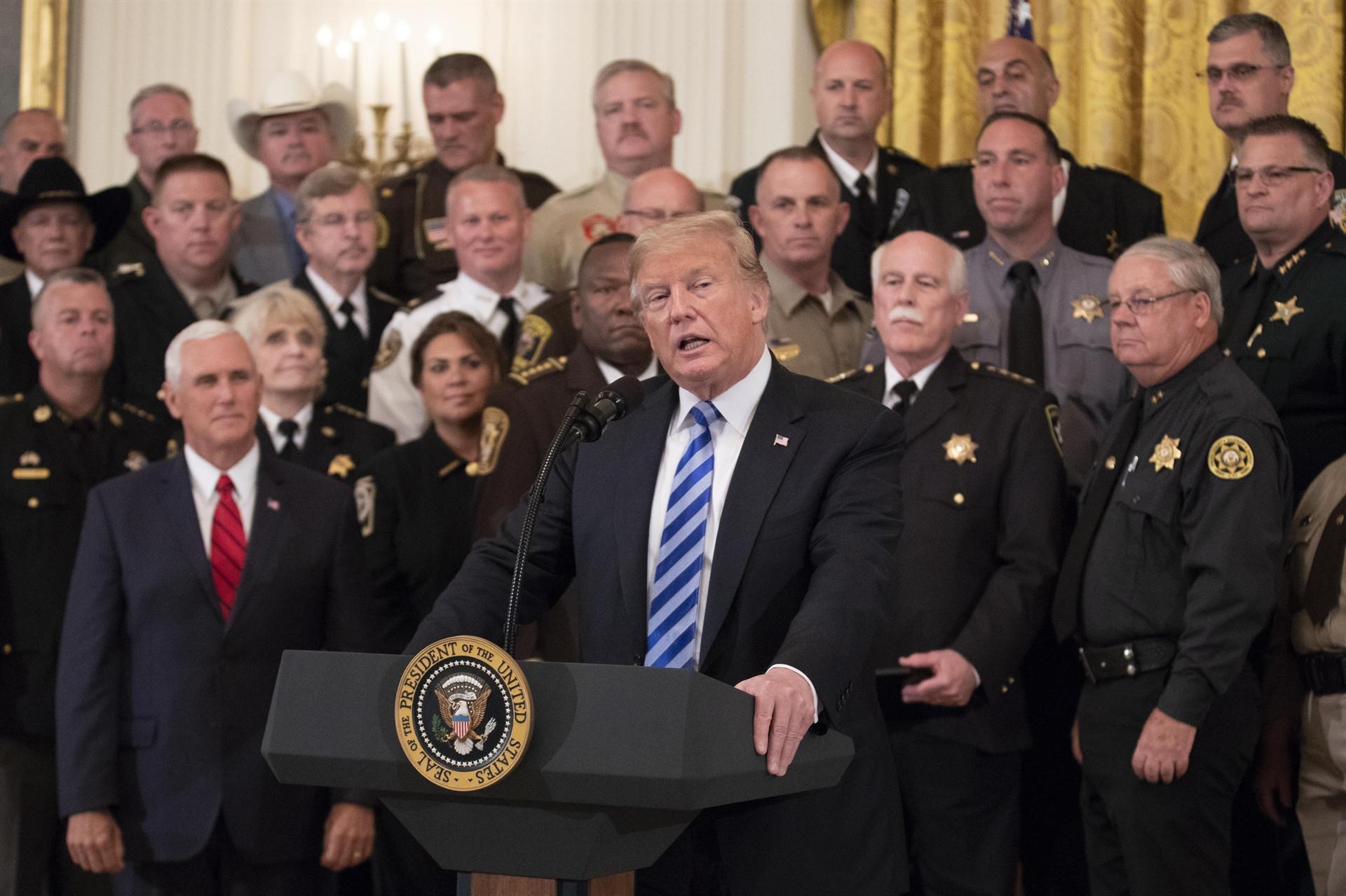 Searing Trump op-ed of NYT sets off wild guessing game on author