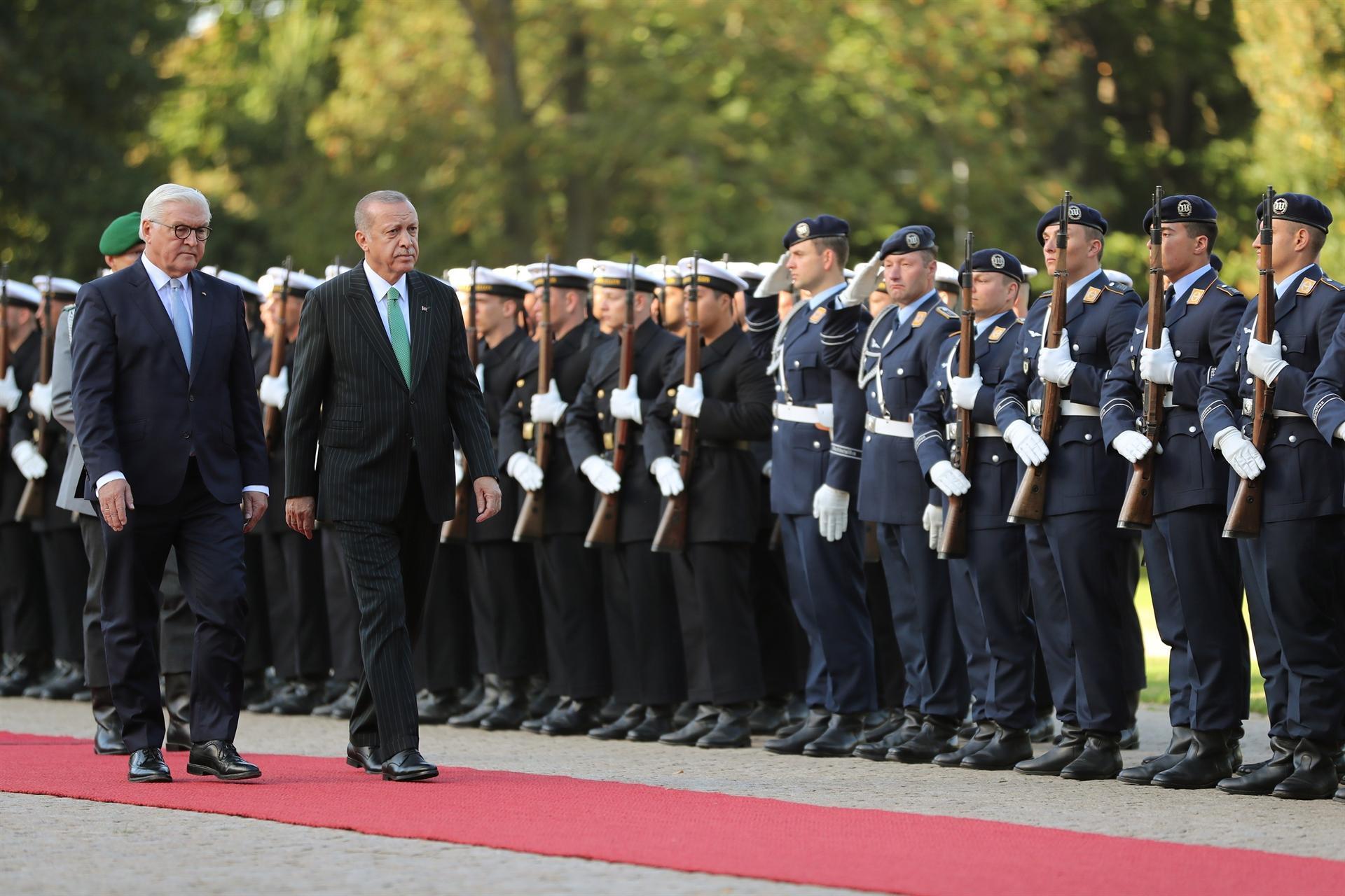 Turkish President Erdoğan Received With Military Honors In Berlin ...