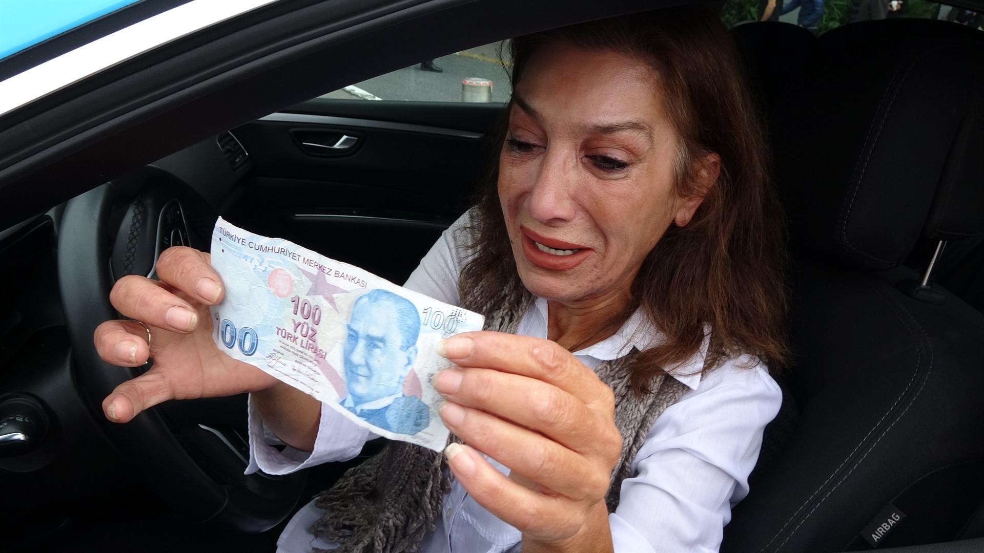 Happy ending after Iranian tourists make Turkish driver cry with fake bill