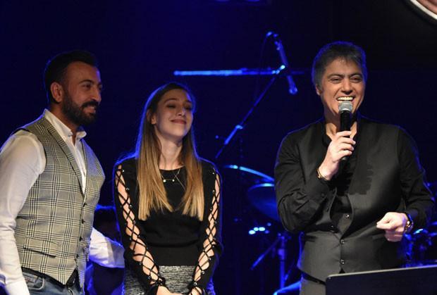 Aman ne yapıyorsunuz arkadaşlar Sahnede panik