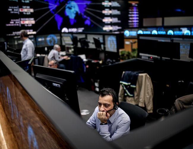 Foreigners continue buying Turkish assets