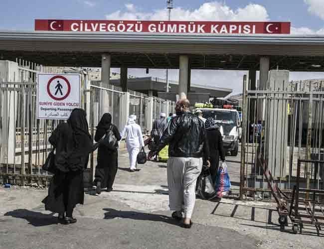 Nearly 312,000 Syrians Return Home After Turkish Ops: Minister ...