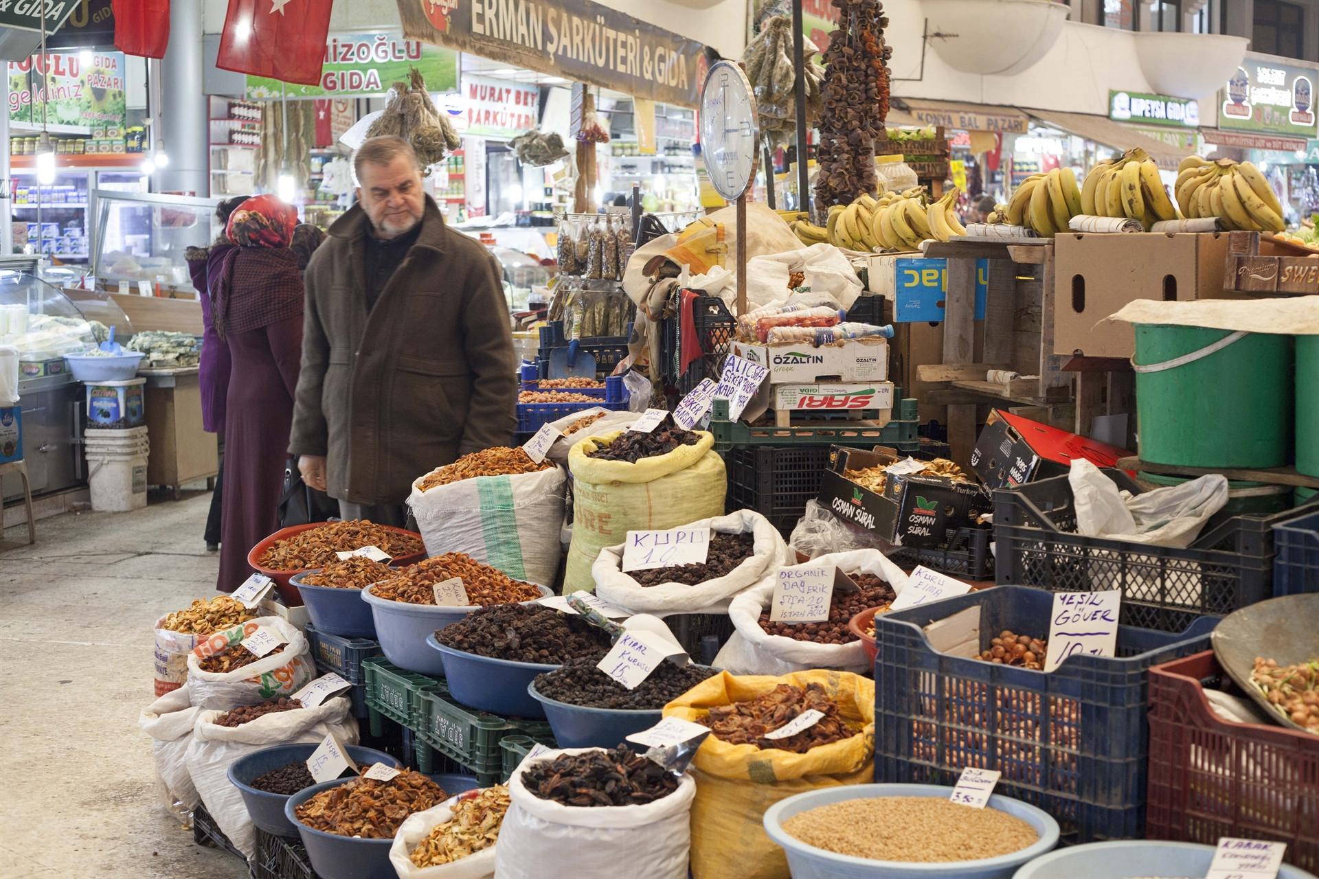 Consumer confidence recovers in August