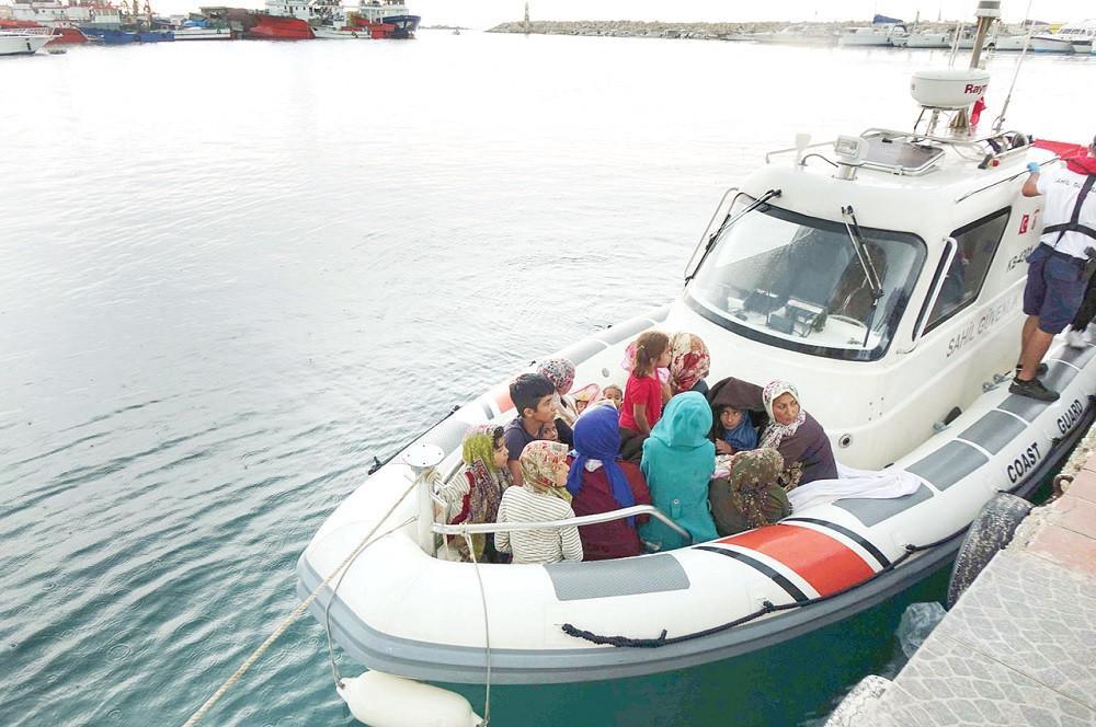 Turkish authorities seize 330 migrants attempting to cross to Greek island