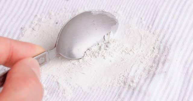 İpuçları burada... Yağ lekesi böyle kolayca çıkıyor