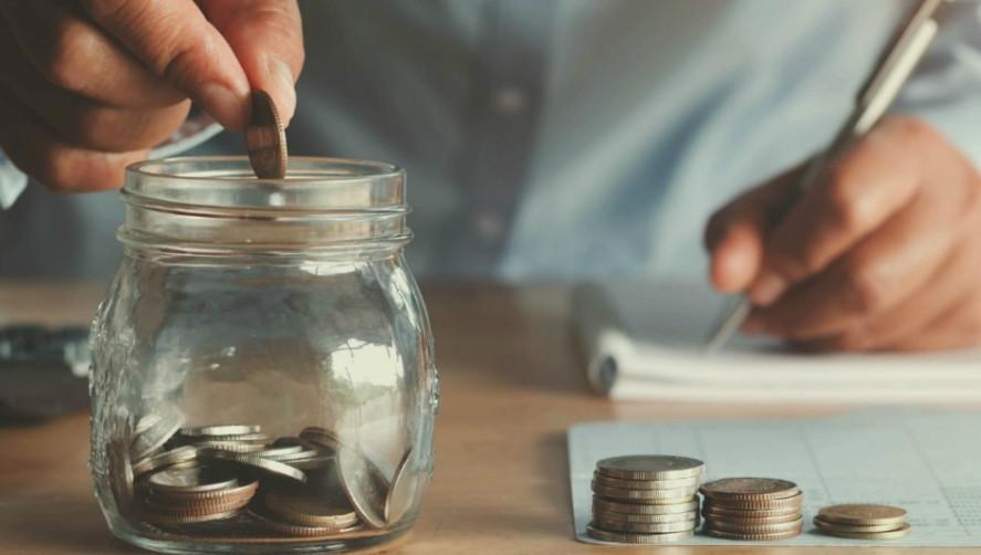 Savings per capita at $2,920 in January-September