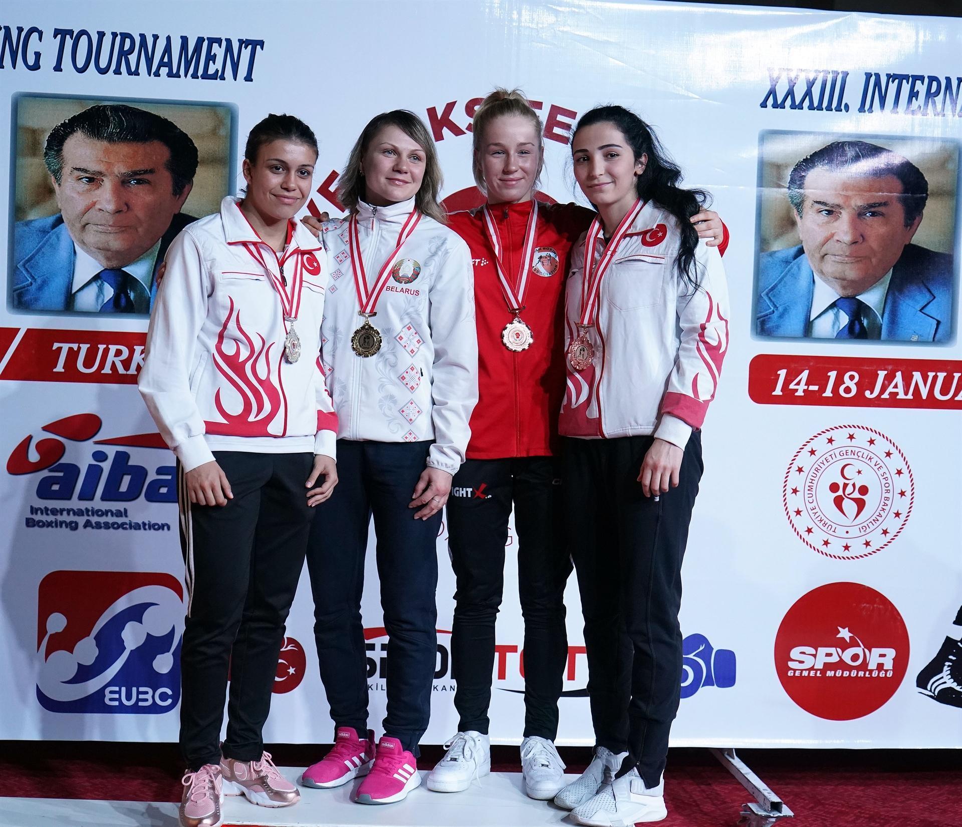 Turkish women win 4 golds in international boxing - Turkish News