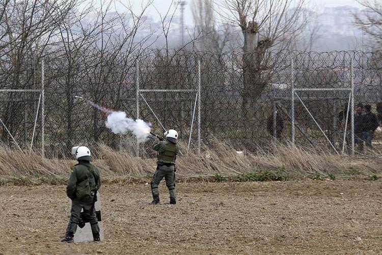 Potentially lethal tear gas shells found on Greek border: Report