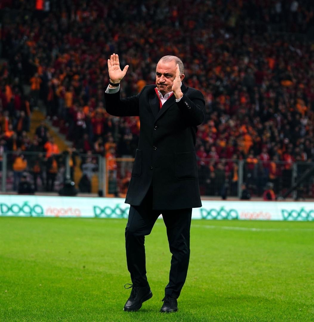 Turkish head coach Fatih Terim discharged from hospital