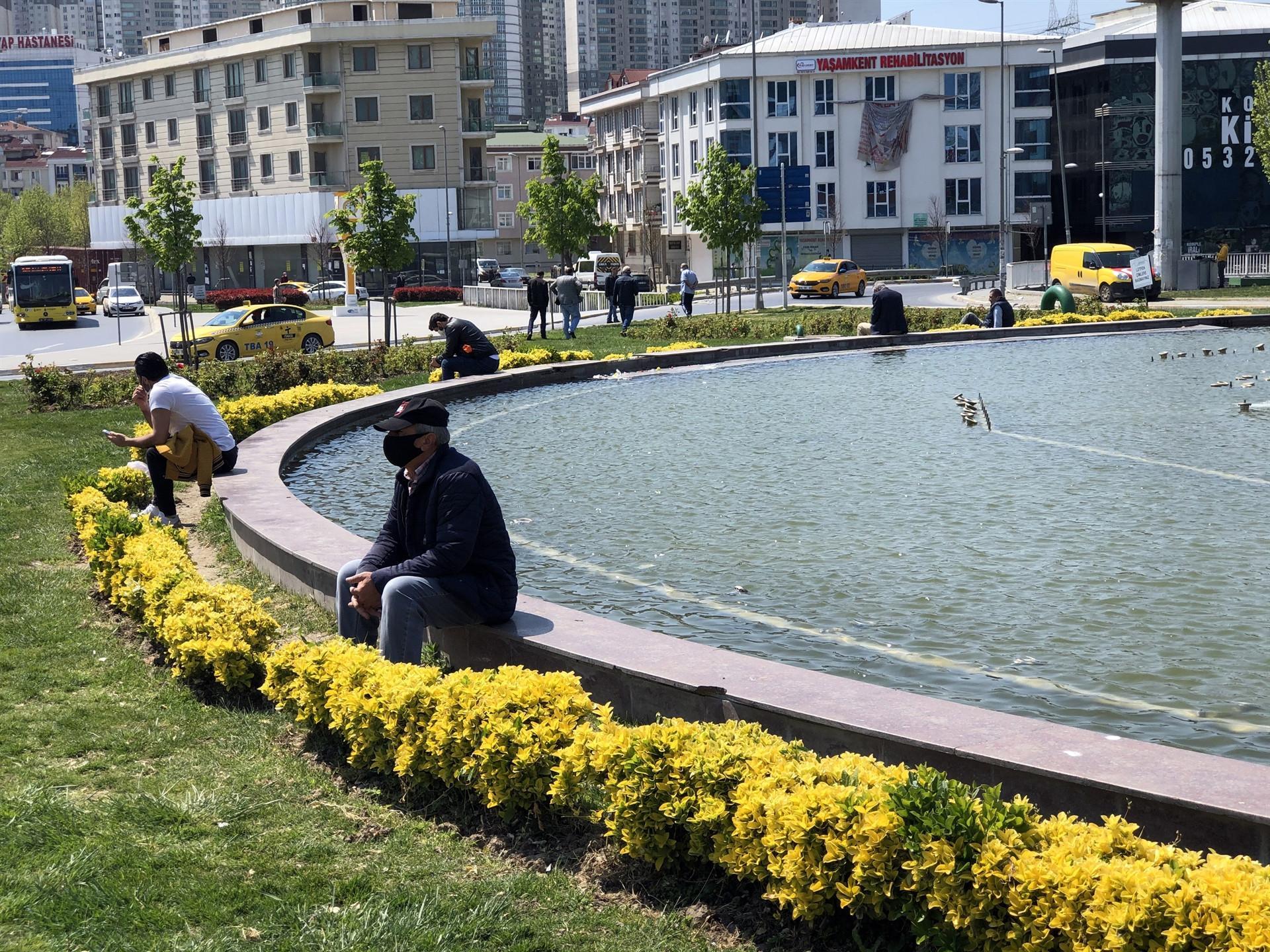 Gov’t set to ready ‘normalization plan’ for virus outbreak