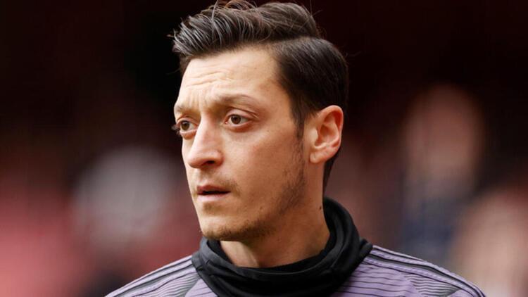 Mesut Özil in talks to join Fenerbahce on loan from Arsenal | Arsenal | The  Guardian