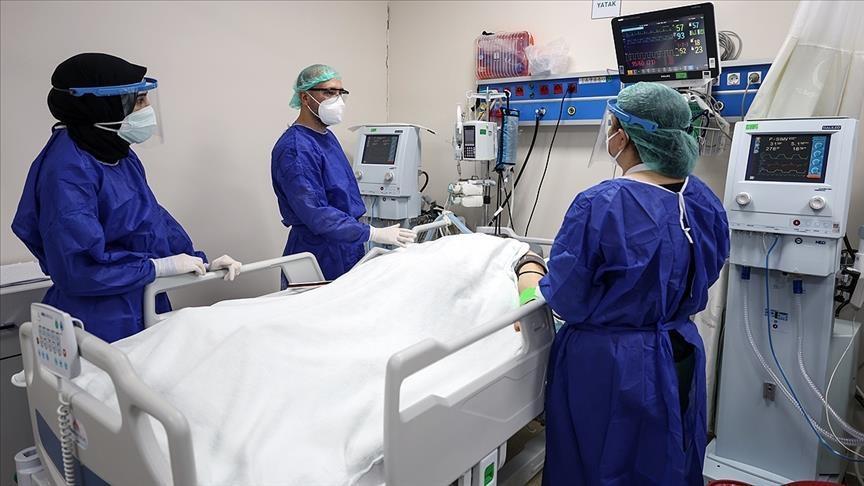 Students pen thoughtful letters to health staff