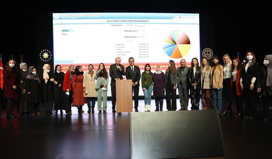 Turkey Appoints 15,000 New Teachers - Türkiye News