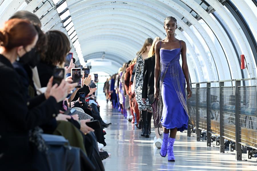 Solemn Paris Fashion Week closed