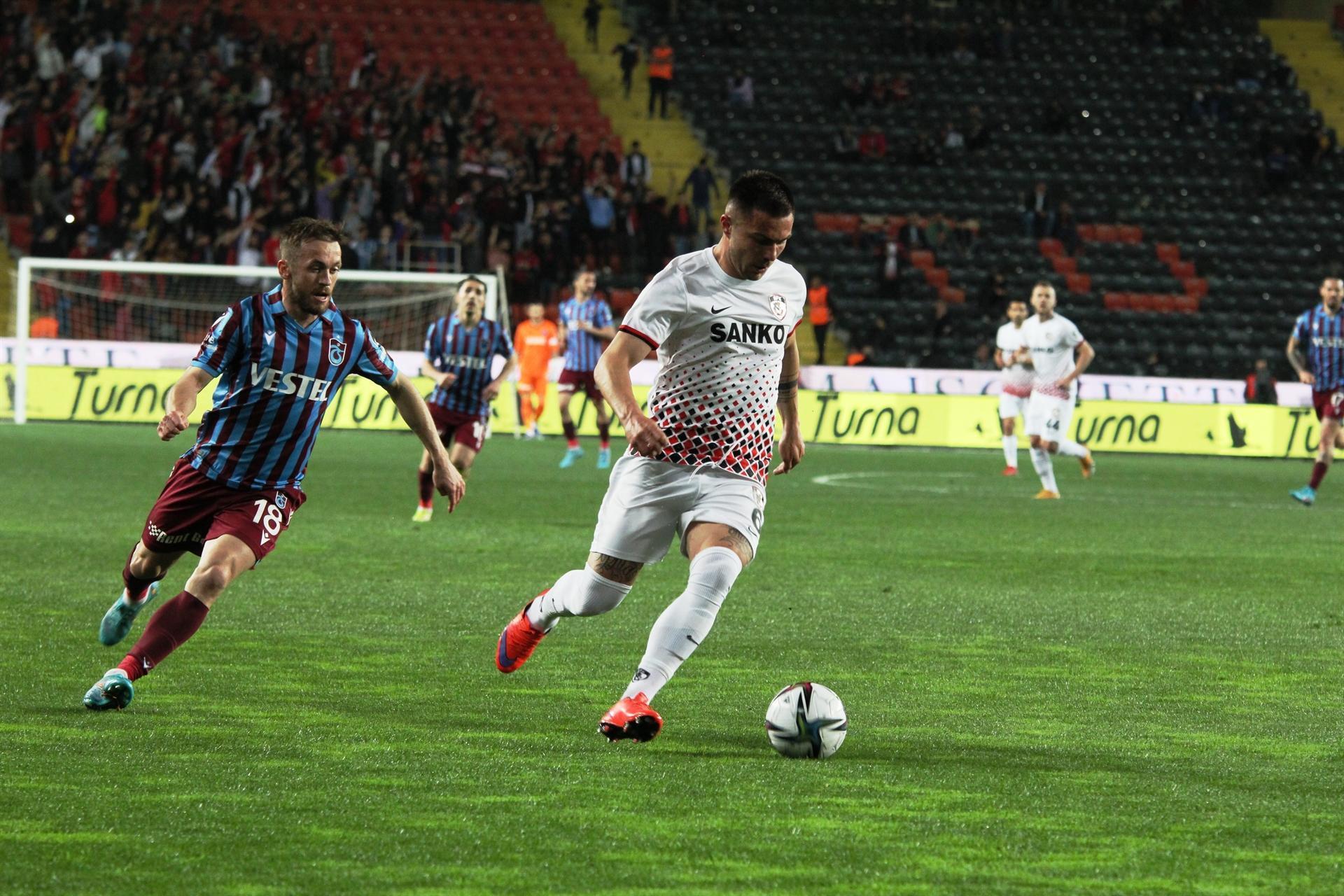 Gaziantep FK - Trabzonspor Maçından öne çıkan Fotoğraflar - Spor Haberleri