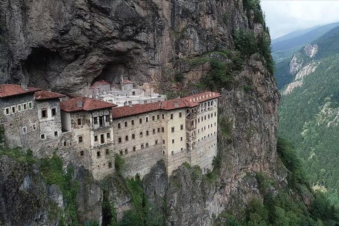 S Mela Monastery Reopens After Rock Is Secured T Rkiye News