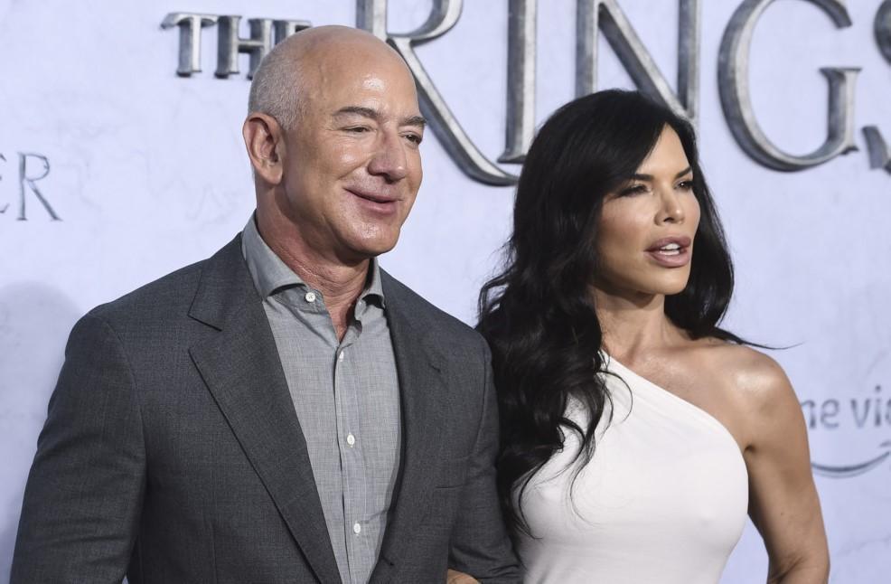 Amazon’s Bezos attends premiere for $1bn ‘Lord of the Rings’ prequel