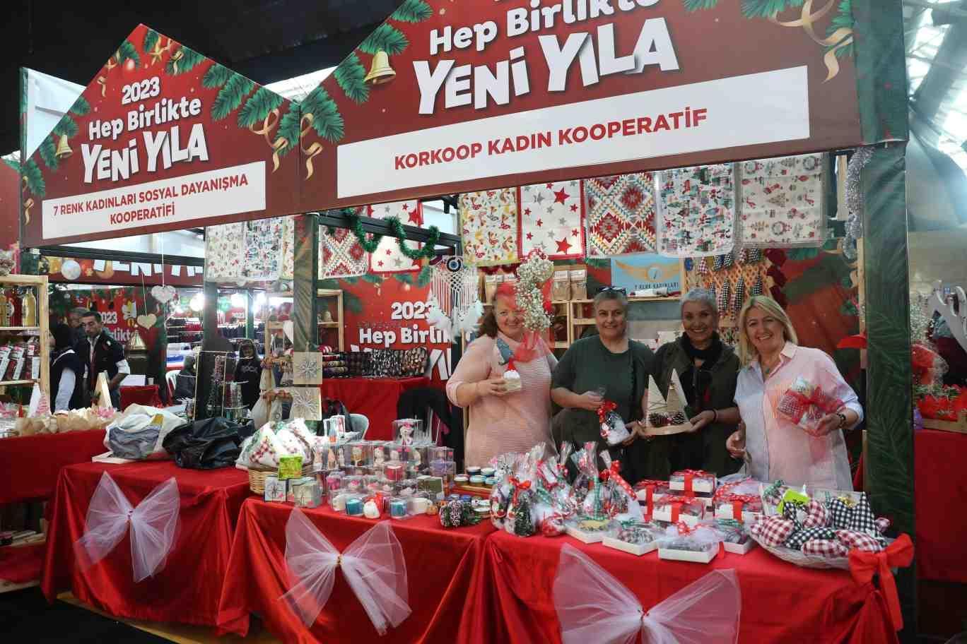 1 out of 4 people to give new year present: Survey