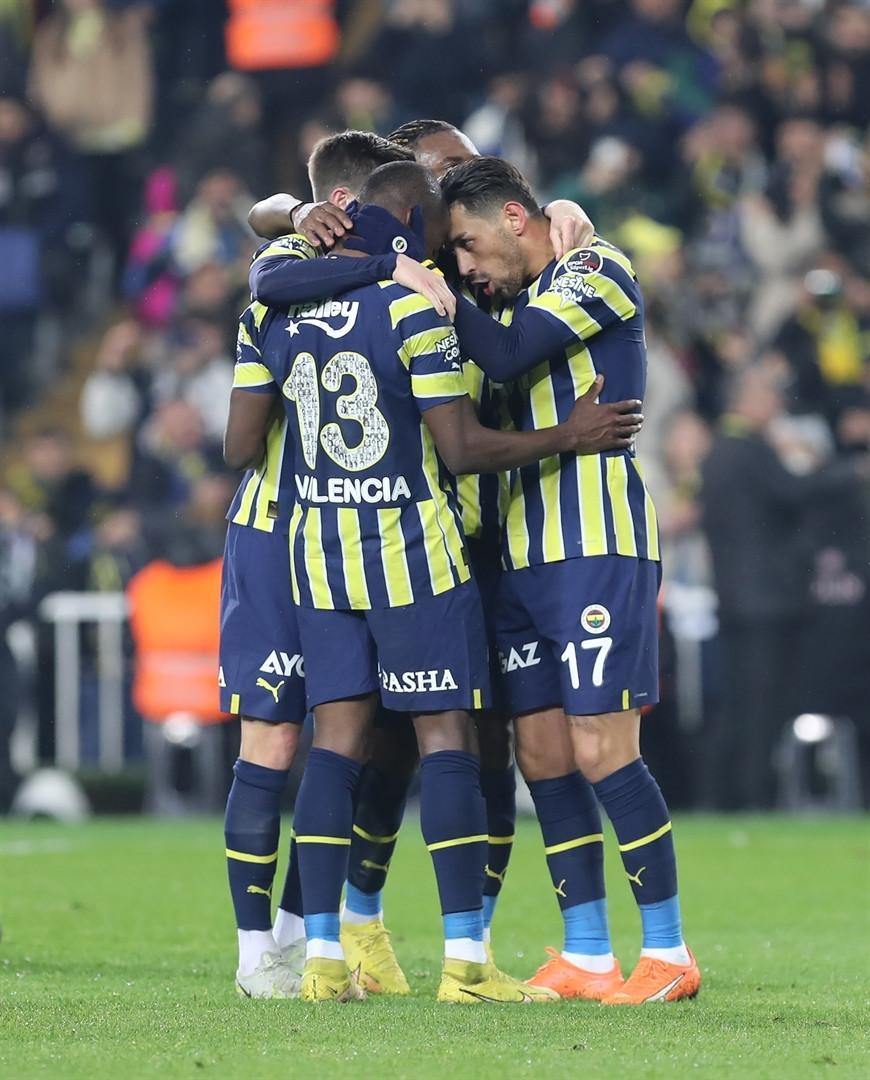 Fenerbahçe-Kasımpaşa maçından en özel fotoğraflar! - Futbol Haberleri