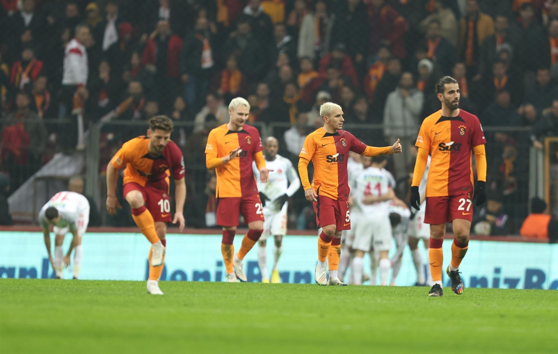 Galatasaray-Ümraniyespor maçından en özel fotoğraflar! - Spor Haberleri