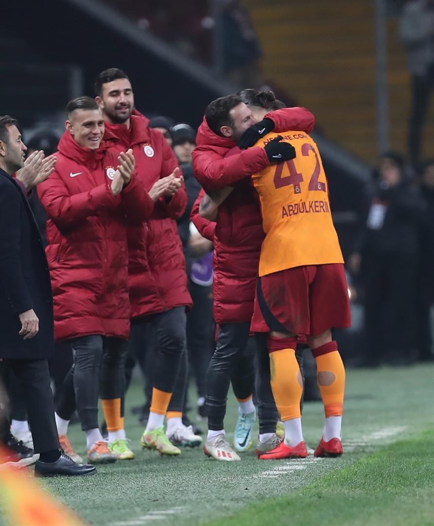 Galatasaray-Ümraniyespor maçından en özel fotoğraflar! - Spor Haberleri