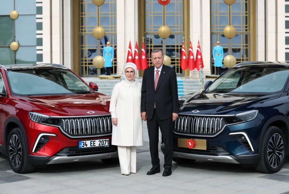 Türkiye’s First National Car, TOGG, Delivered - Türkiye News