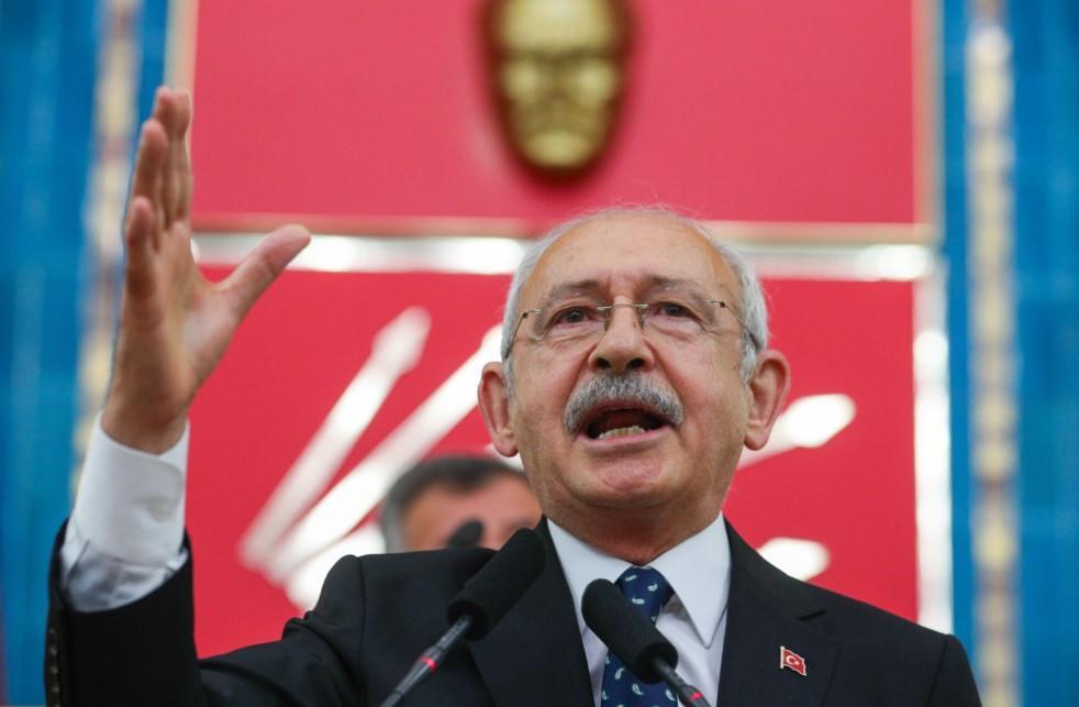 Kılıçdaroğlu calls for acting responsibly over a protest at cemetery