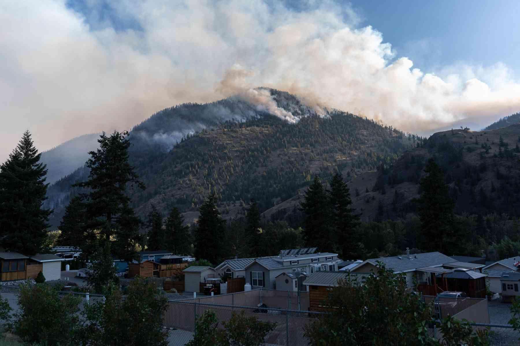 Wildfires Threaten Western Canada City As Far North Evacuated World News