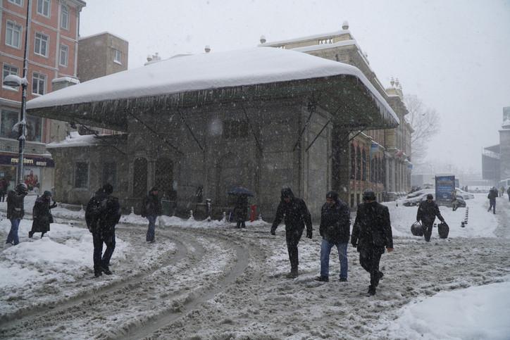 El Nino yerini La Ninaya bırakıyor Uzmanlardan Türkiye için El Nina kışı uyarısı geldi... La Nina soğukları nedir, ne zaman gelecek, etkileri neler El Nino yerini La Ninaya bırakıyor Uzmanlardan Türkiye için El Nina kışı uyarısı geldi... La Nina soğukları nedir, ne zaman gelecek, etkileri neler