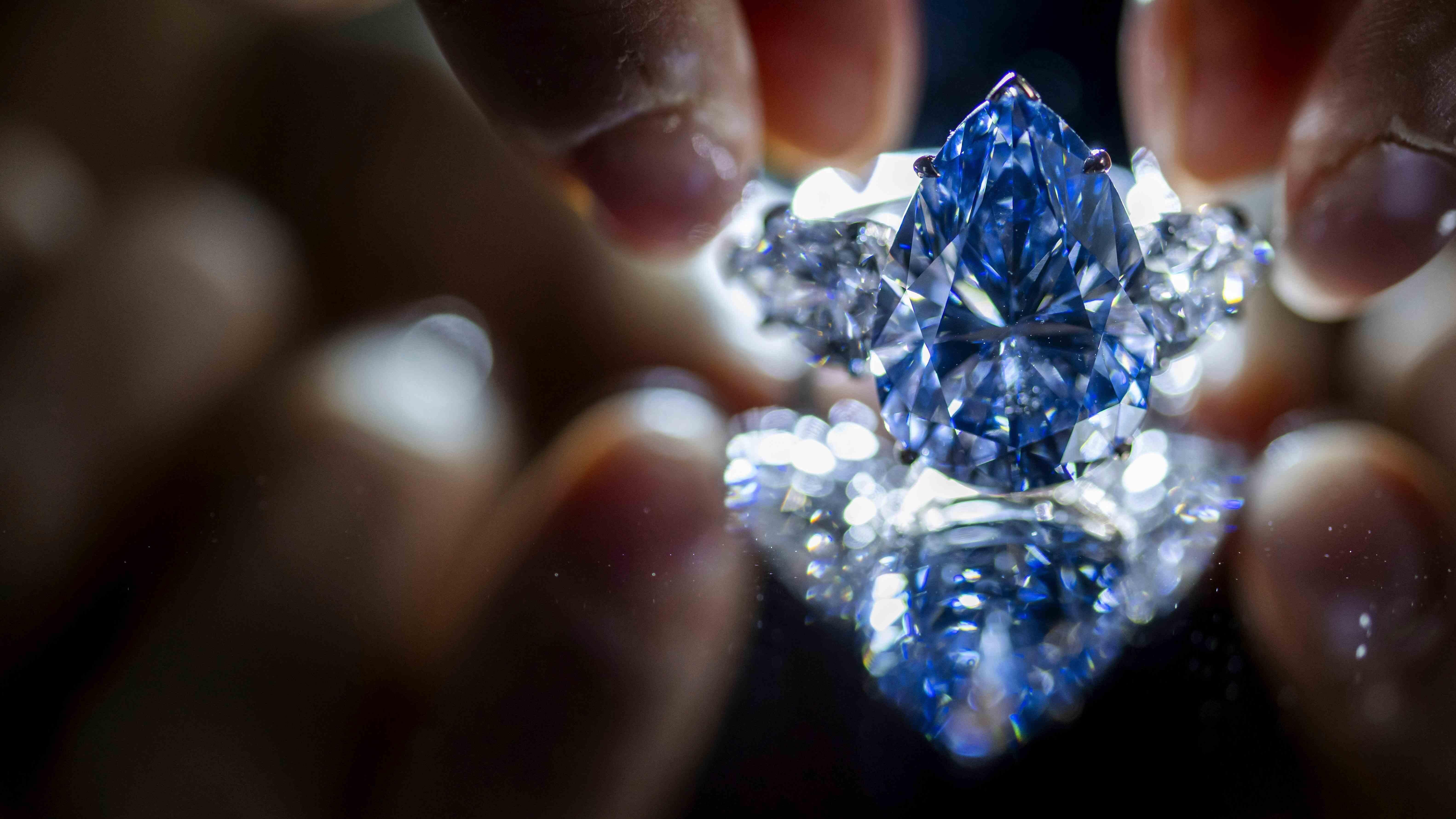 Halo Blue Sapphire Platinum Diamond Engagement Ring JL PT LR 7001