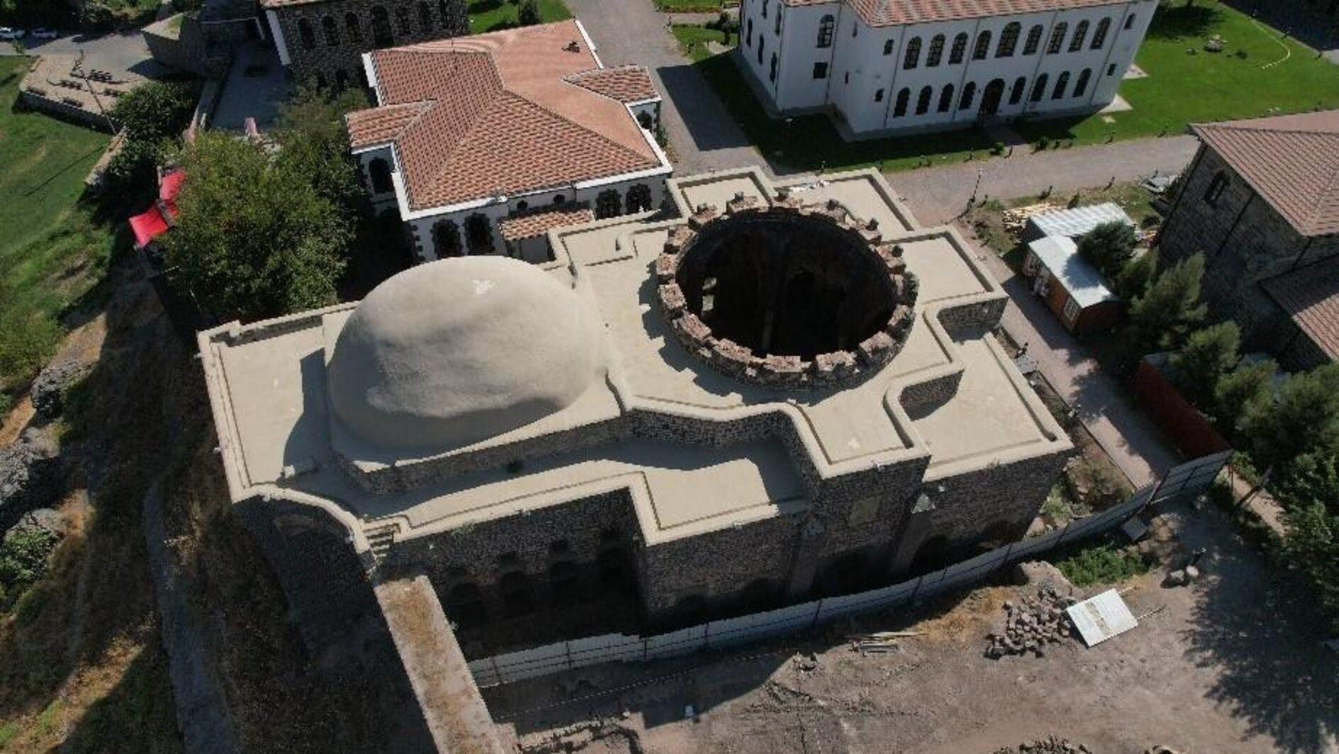 Début de la restauration d'une église vieille de 1 600 ans frappée par le séisme